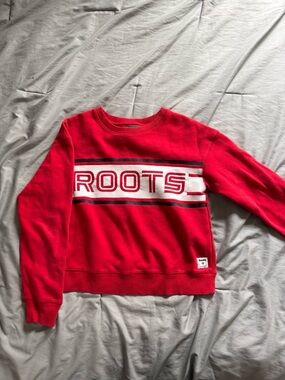 Roots crewneck